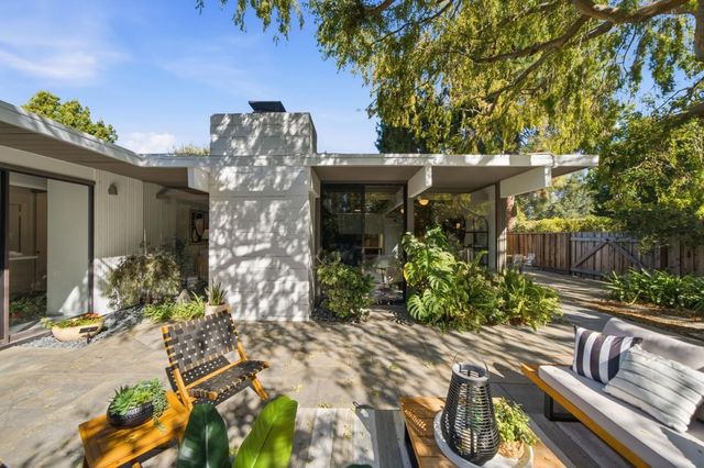 3964 Nelson Court, Palo Alto, CA 94306