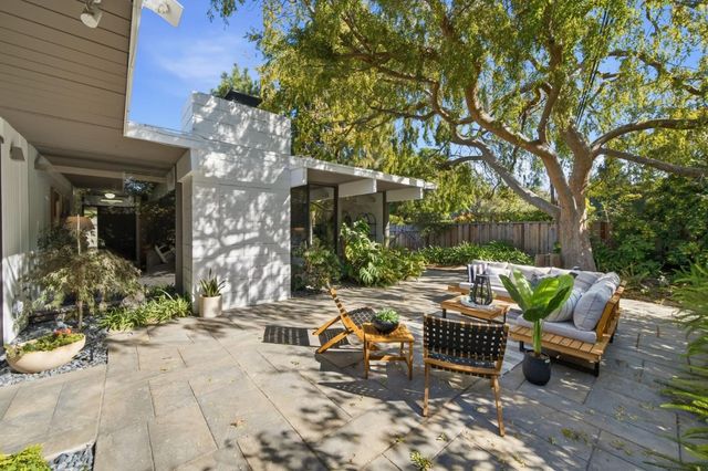 3964 Nelson Court, Palo Alto, CA 94306