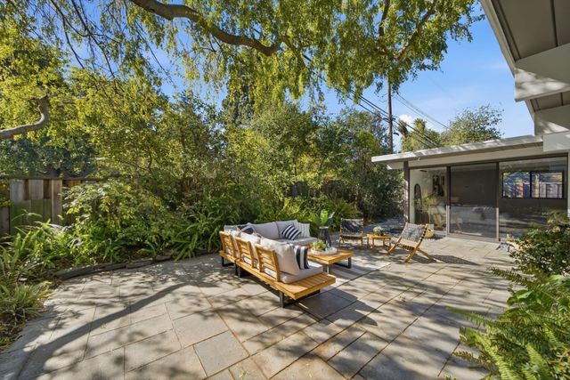 3964 Nelson Court, Palo Alto, CA 94306