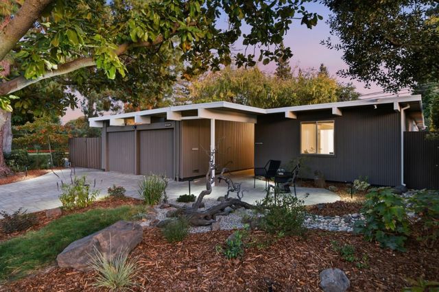 3964 Nelson Court, Palo Alto, CA 94306