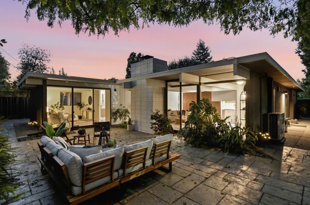 3964 Nelson Court, Palo Alto, CA 94306