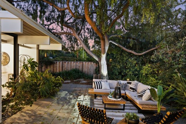 3964 Nelson Court, Palo Alto, CA 94306