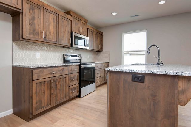 823 S Ridgemont Drive Lot 213, Nixa, MO 65714