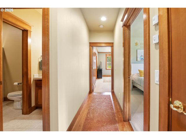 33302 NEACOXIE Ln, Warrenton, OR 97146