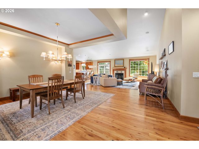 33302 NEACOXIE Ln, Warrenton, OR 97146