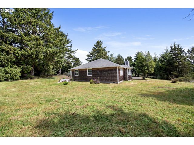 33302 NEACOXIE Ln, Warrenton, OR 97146