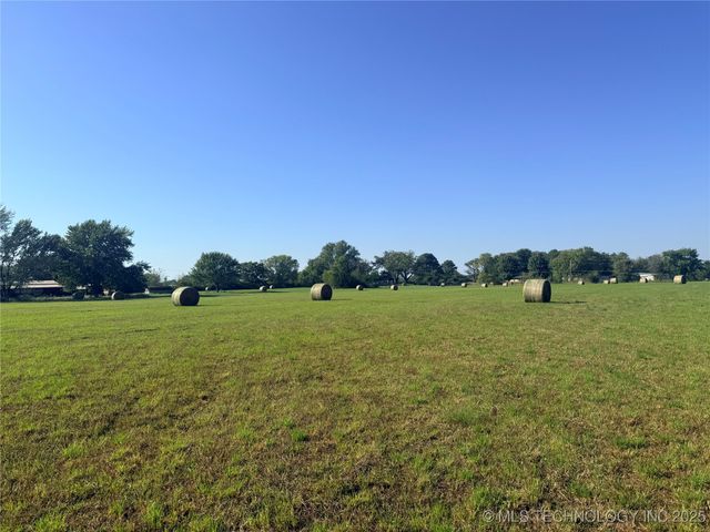 W Harris Road, Muskogee, OK 74403