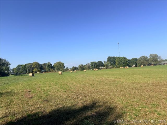 W Harris Road, Muskogee, OK 74403