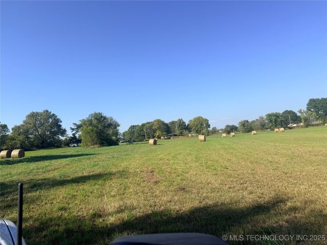 W Harris Road, Muskogee, OK 74403