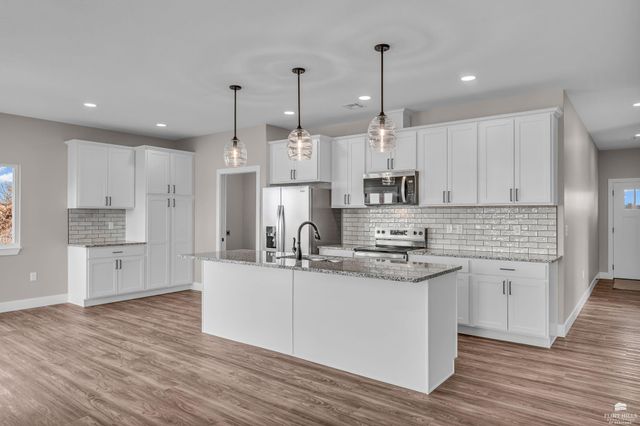 1530 Shoffner Dr., Junction City, KS 66441