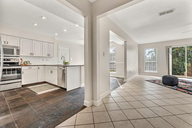 413 Emerald Pointe Drive, Mary Esther, FL 32569