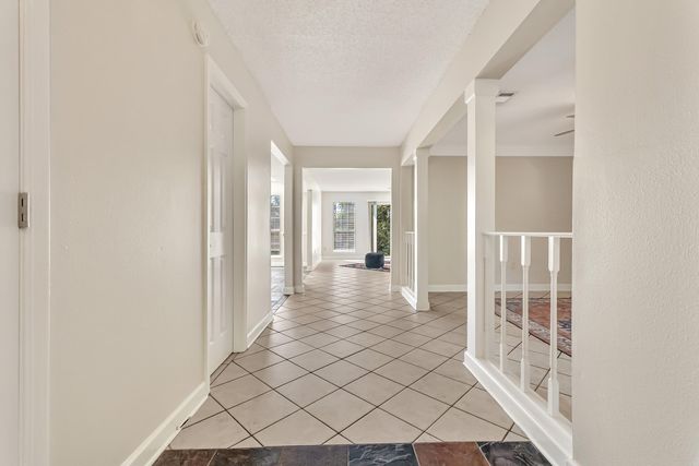 413 Emerald Pointe Drive, Mary Esther, FL 32569