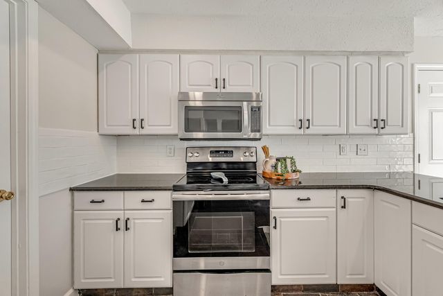 413 Emerald Pointe Drive, Mary Esther, FL 32569