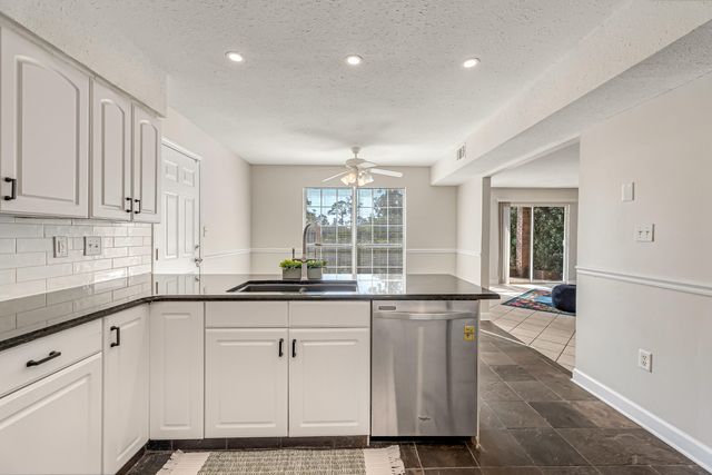 413 Emerald Pointe Drive, Mary Esther, FL 32569