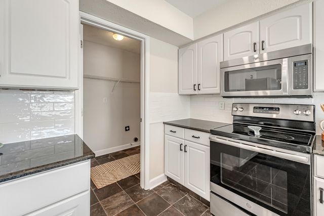 413 Emerald Pointe Drive, Mary Esther, FL 32569