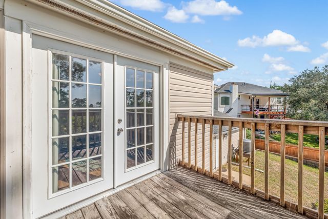 413 Emerald Pointe Drive, Mary Esther, FL 32569