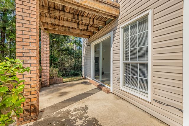 413 Emerald Pointe Drive, Mary Esther, FL 32569