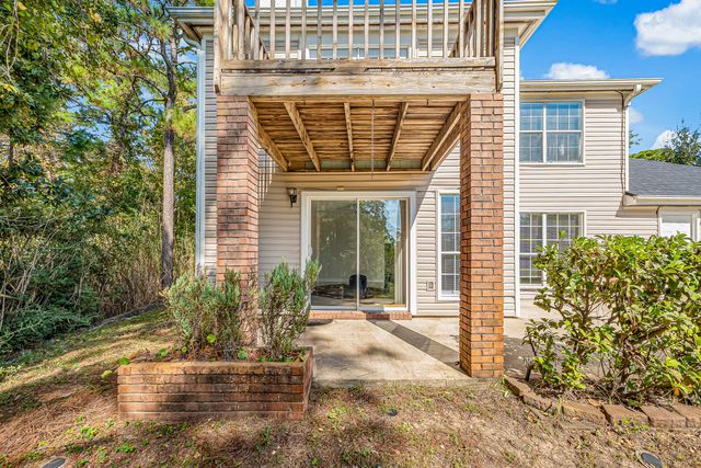 413 Emerald Pointe Drive, Mary Esther, FL 32569