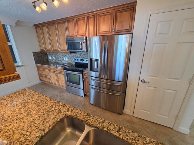 5049 N Highway A1a 602, Fort Pierce, FL 34949
