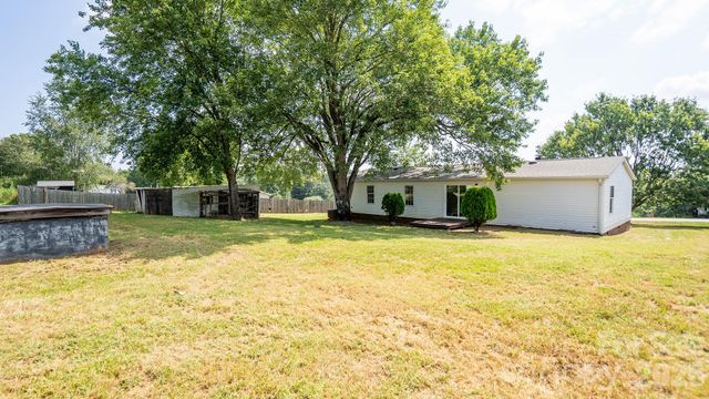 492 Bethlehem Road, Statesville, NC 28677