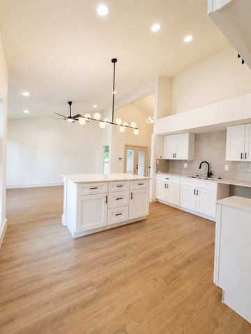 441 Jones Street, Cedar Hill, TX 75104