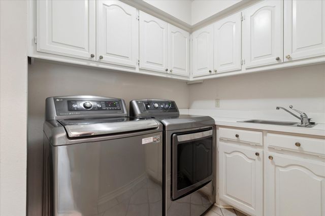 924 Mccoy Drive, Irving, TX 75062