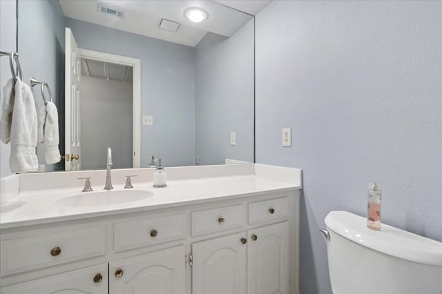 924 Mccoy Drive, Irving, TX 75062