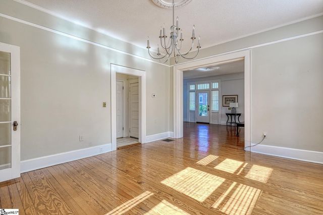 120 Connecticut Avenue, Spartanburg, SC 29306