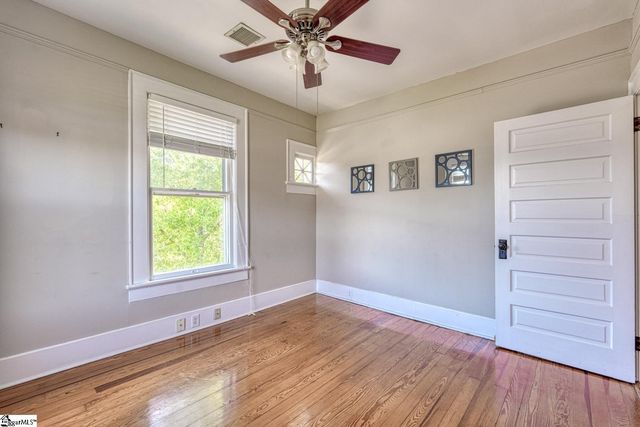 120 Connecticut Avenue, Spartanburg, SC 29306