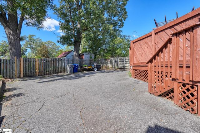 120 Connecticut Avenue, Spartanburg, SC 29306