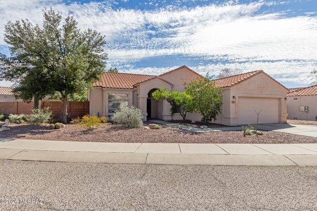 9544 N Crestone Drive, Tucson, AZ 85742
