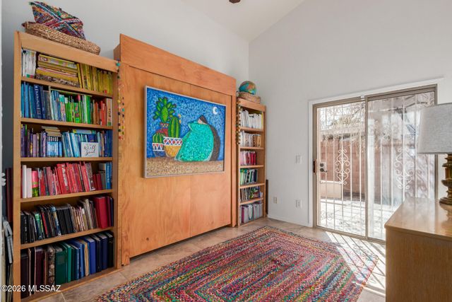 9544 N Crestone Drive, Tucson, AZ 85742