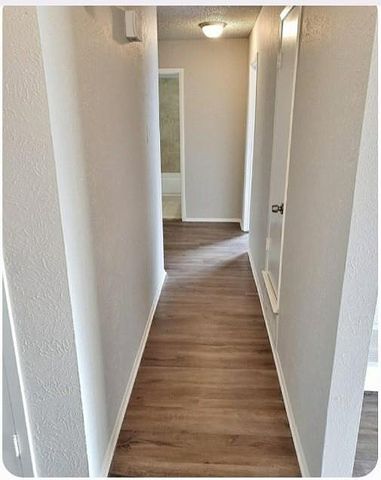 2752 Meadow Isle Lane, Dallas, TX 75237