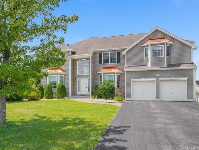 36 Thames Road, Poughkeepsie, NY 12603