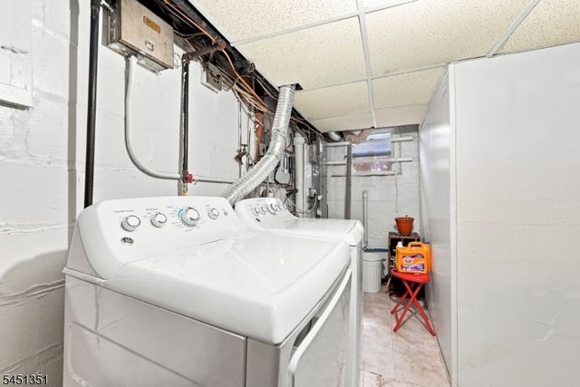 318 N 11th St, Newark City, NJ 07107