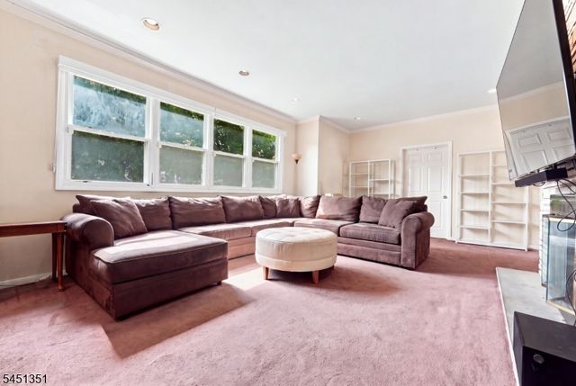 318 N 11th St, Newark City, NJ 07107