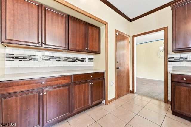318 N 11th St, Newark City, NJ 07107