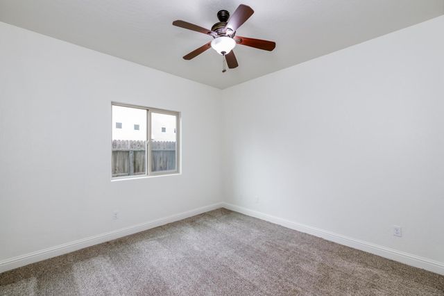 6808 W Lucas Drive, Fresno, CA 93722