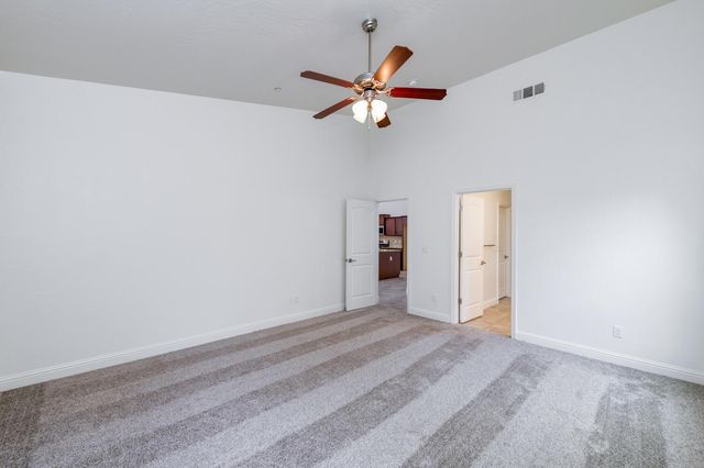 6808 W Lucas Drive, Fresno, CA 93722