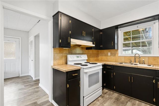 4860 Lucinda Drive, Mobile, AL 36619