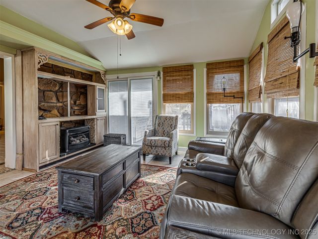 3200 S MAGNOLIA DR Drive, Sand Springs, OK 74063