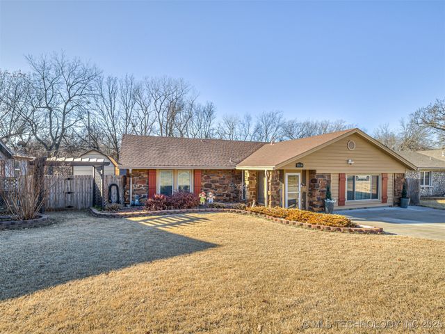 3200 S MAGNOLIA DR Drive, Sand Springs, OK 74063
