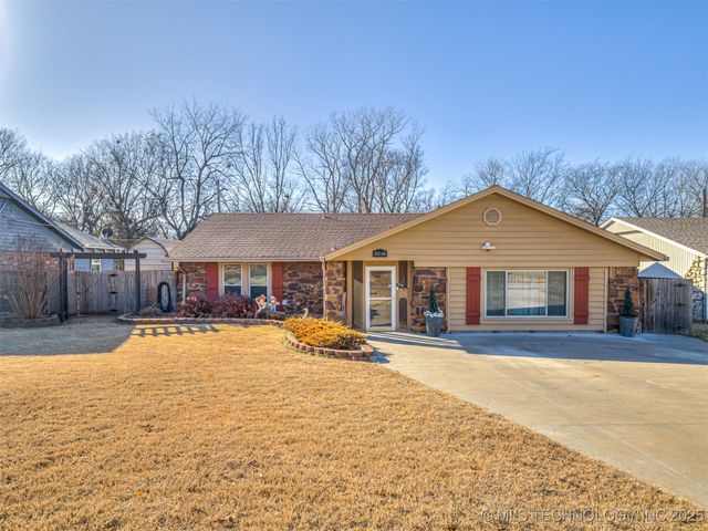 3200 S MAGNOLIA DR Drive, Sand Springs, OK 74063