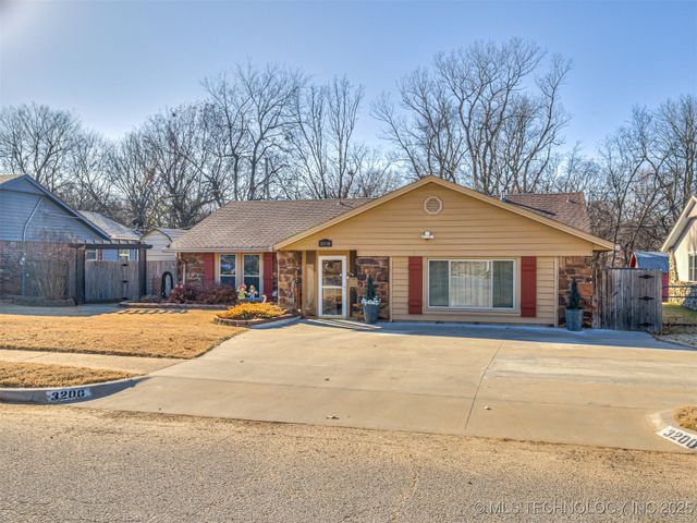 3200 S MAGNOLIA DR Drive, Sand Springs, OK 74063