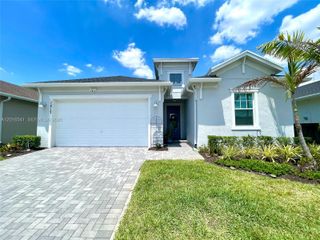 1217 SE Crosswood Way, Port St. Lucie, FL 34984