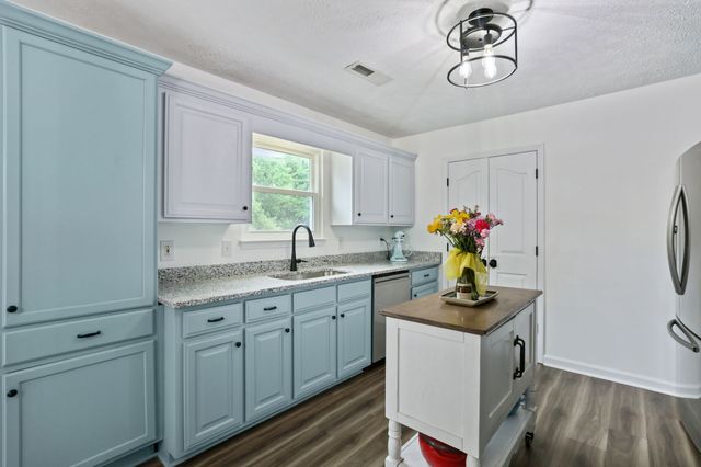 110 Ballard Ct, Rockvale, TN 37153