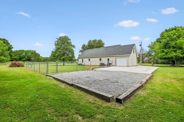 110 Ballard Ct, Rockvale, TN 37153