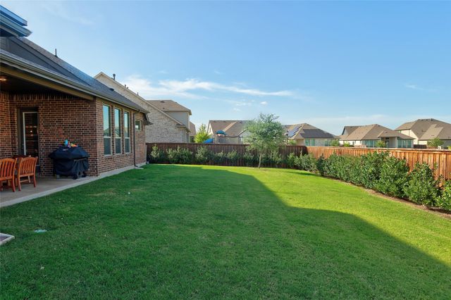 1802 Southpointe Crossing, Mansfield, TX 76063