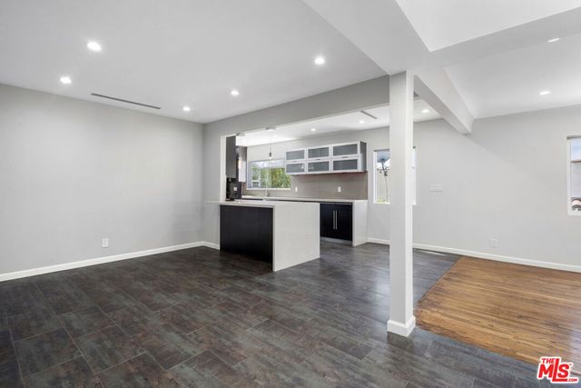 3084 St George Street, Los Angeles, CA 90027