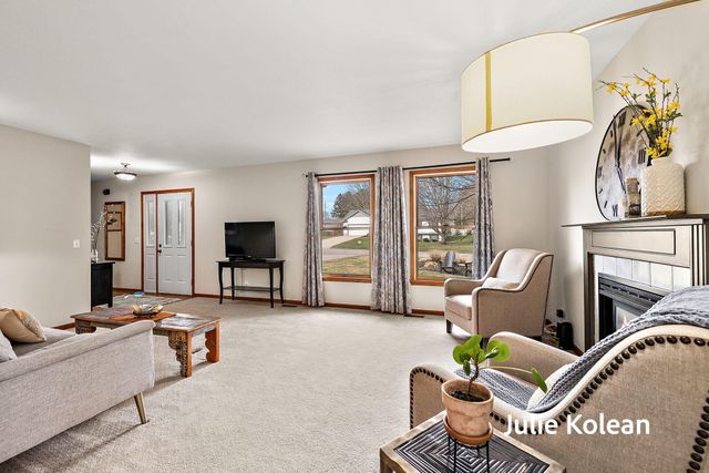 15270 Widgeon Road, Grand Haven, MI 49417